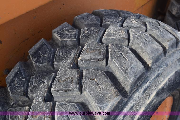 image for item E6124 1997 Case 1845C skid steer