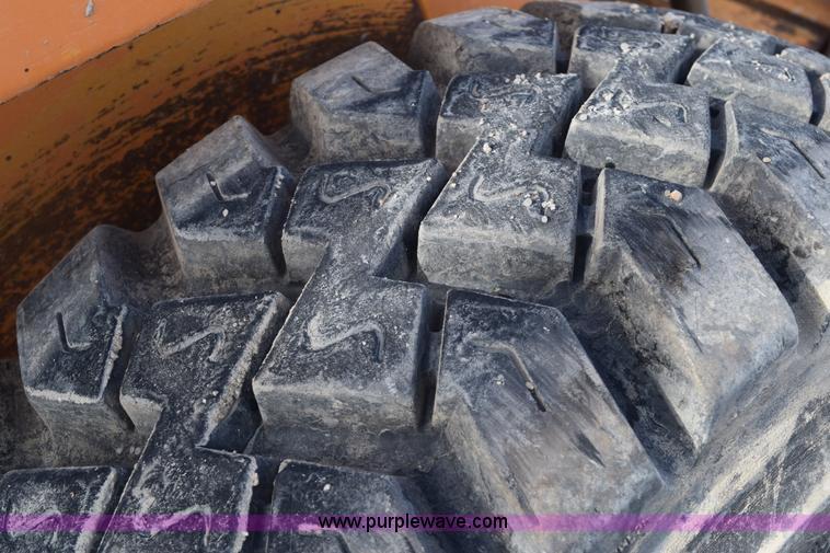 image for item E6124 1997 Case 1845C skid steer