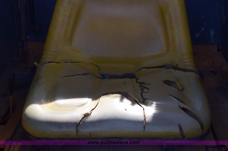 image for item E6125 1996 Case 1845C skid steer