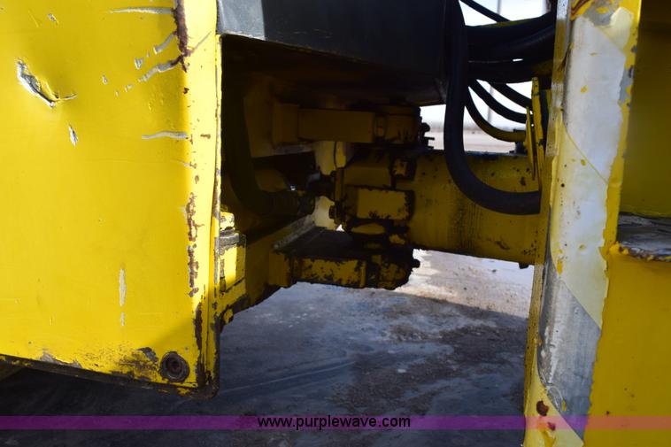 image for item E6126 1990 Bomag BW-120-AD-2 articulated vibratory drum roller