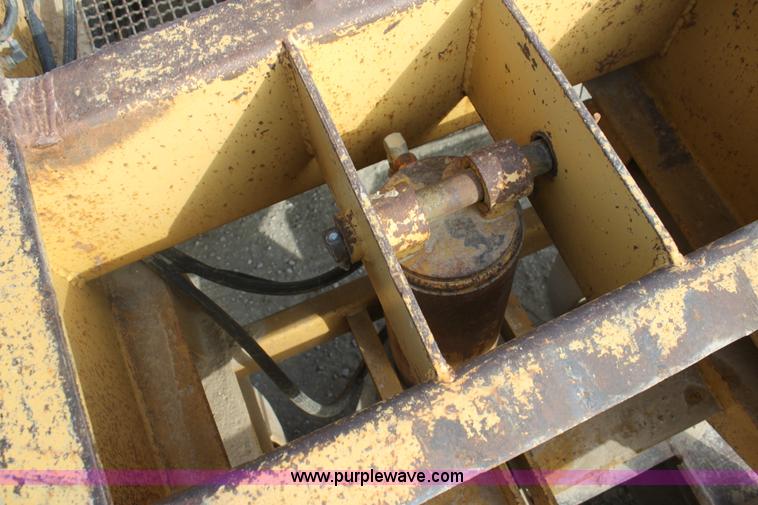 image for item F3455 1995 Witzo Challenger RG-3 lowboy trailer