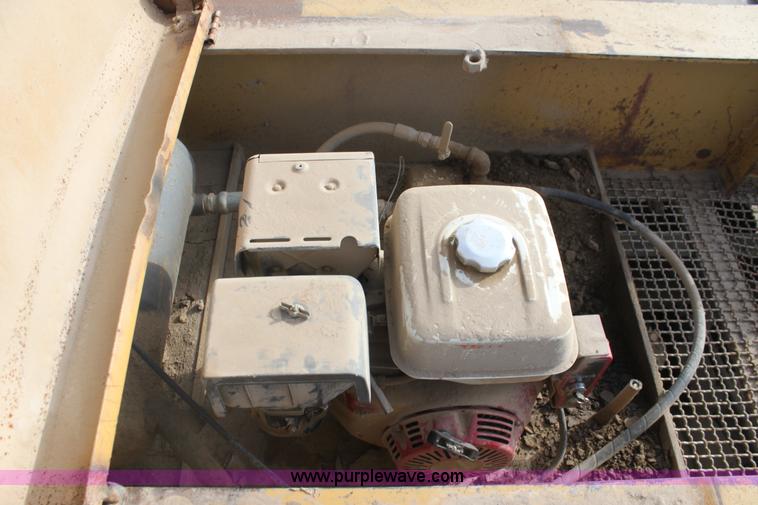 image for item F3455 1995 Witzo Challenger RG-3 lowboy trailer