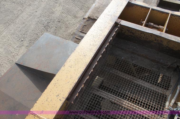 image for item F3455 1995 Witzo Challenger RG-3 lowboy trailer