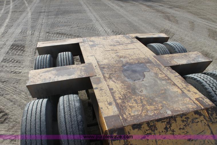 image for item F3455 1995 Witzo Challenger RG-3 lowboy trailer