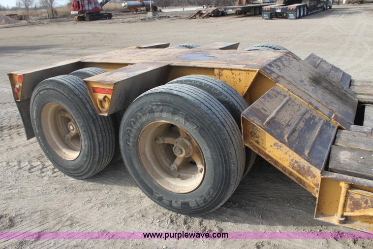 image for item F3455 1995 Witzo Challenger RG-3 lowboy trailer