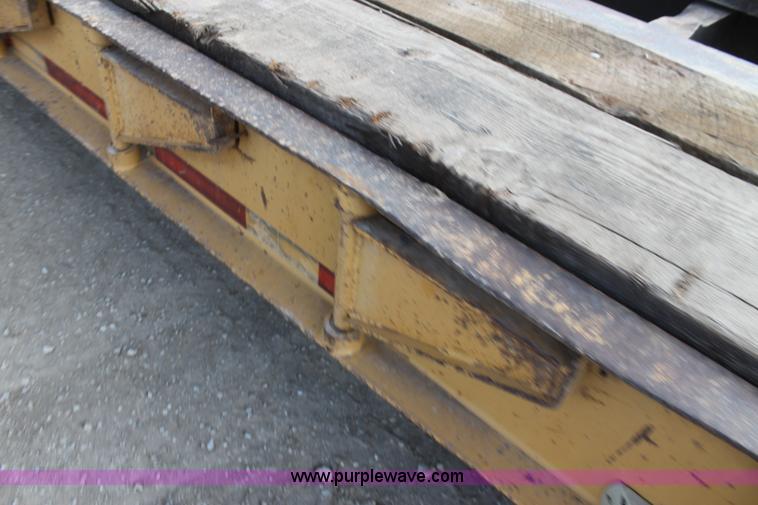 image for item F3455 1995 Witzo Challenger RG-3 lowboy trailer