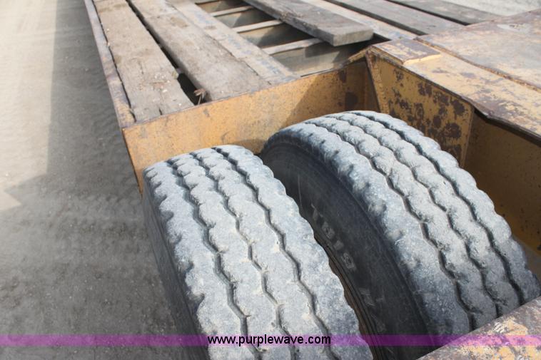 image for item F3455 1995 Witzo Challenger RG-3 lowboy trailer