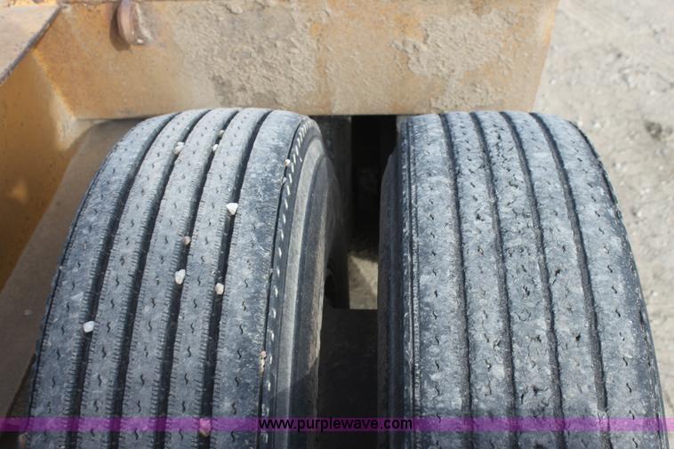 image for item F3455 1995 Witzo Challenger RG-3 lowboy trailer