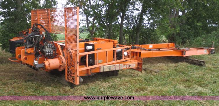 image for item F6664 IMT 16000 Series II truck mounted crane