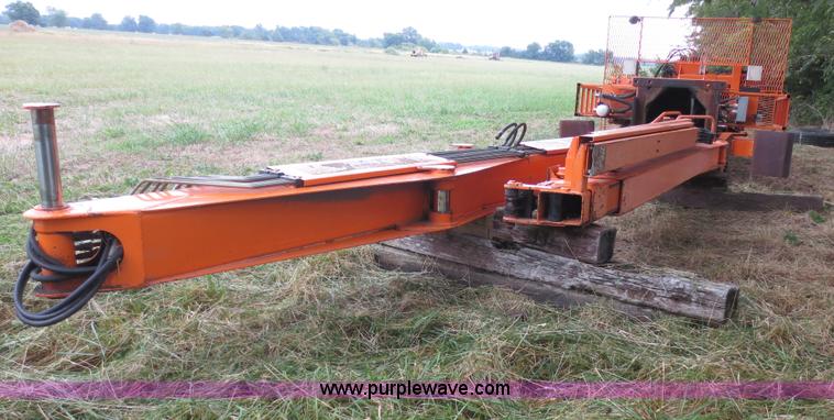 image for item F6664 IMT 16000 Series II truck mounted crane