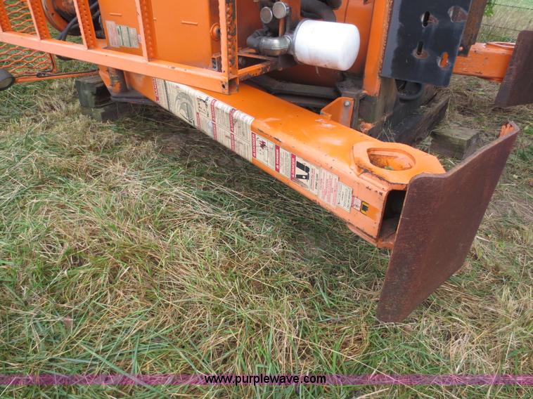 image for item F6664 IMT 16000 Series II truck mounted crane