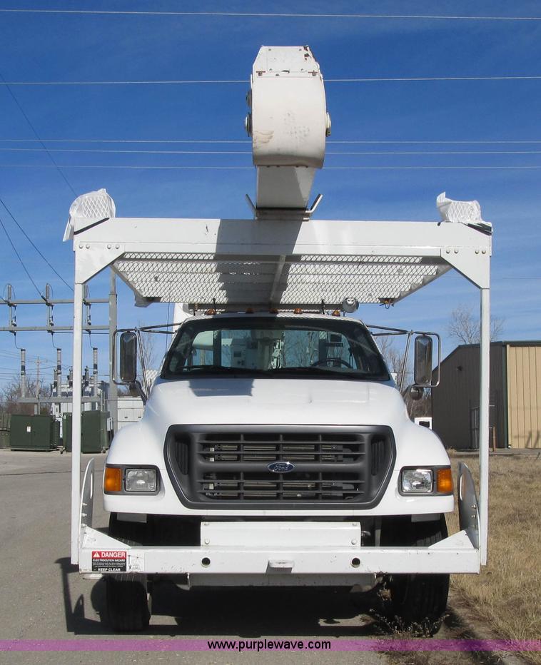 image for item F8898 2000 Ford F750 Material Handler 55' bucket truck