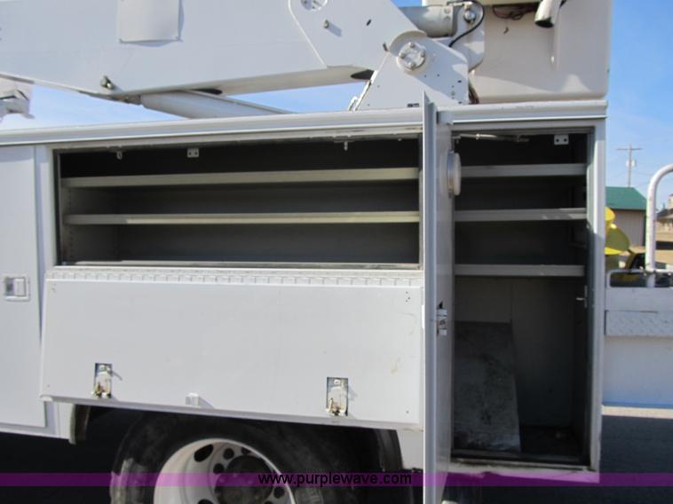 image for item F8898 2000 Ford F750 Material Handler 55' bucket truck