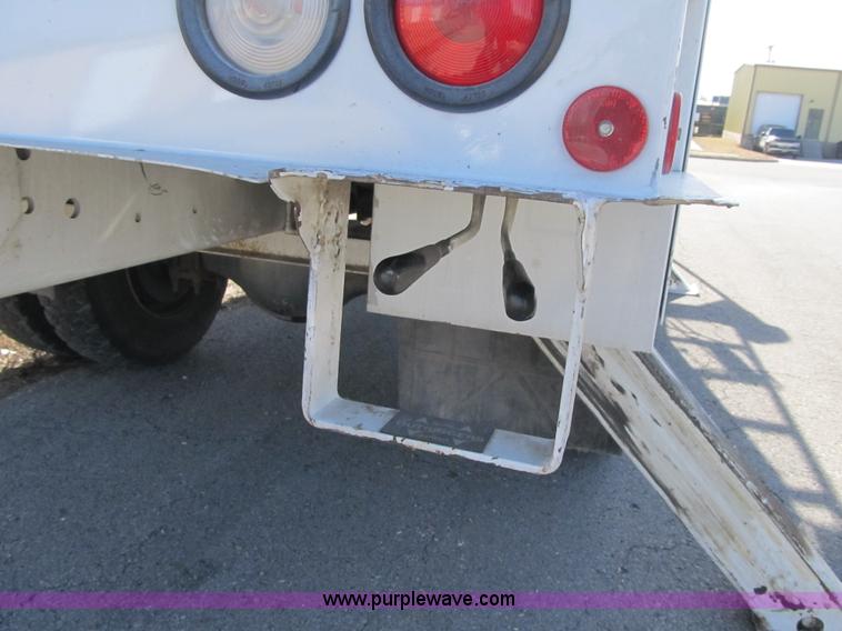 image for item F8898 2000 Ford F750 Material Handler 55' bucket truck