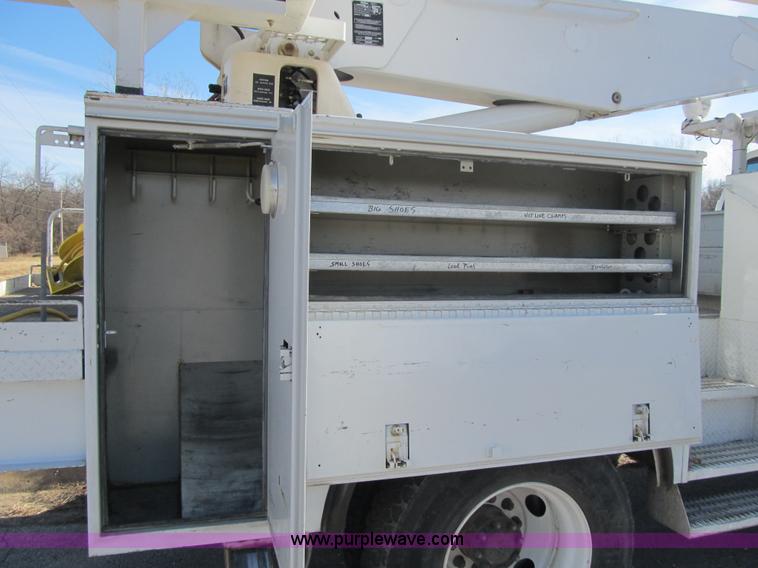 image for item F8898 2000 Ford F750 Material Handler 55' bucket truck