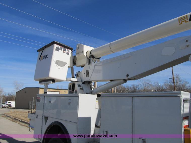 image for item F8898 2000 Ford F750 Material Handler 55' bucket truck