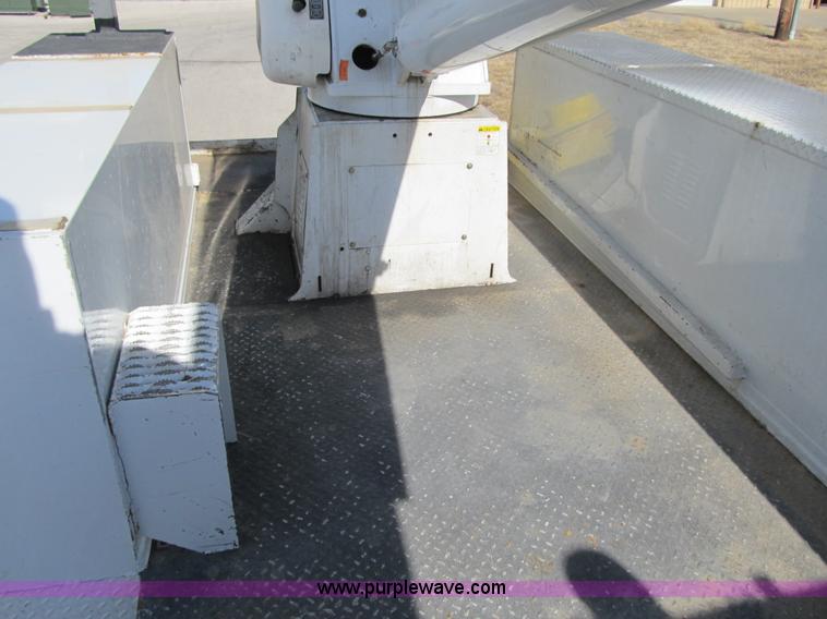 image for item F8898 2000 Ford F750 Material Handler 55' bucket truck