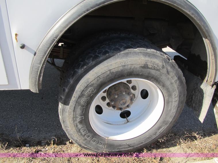 image for item F8898 2000 Ford F750 Material Handler 55' bucket truck