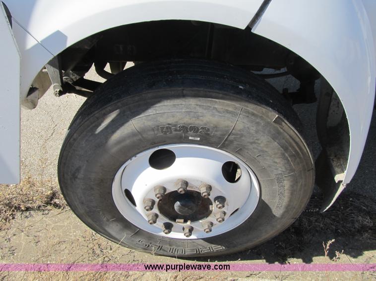 image for item F8898 2000 Ford F750 Material Handler 55' bucket truck