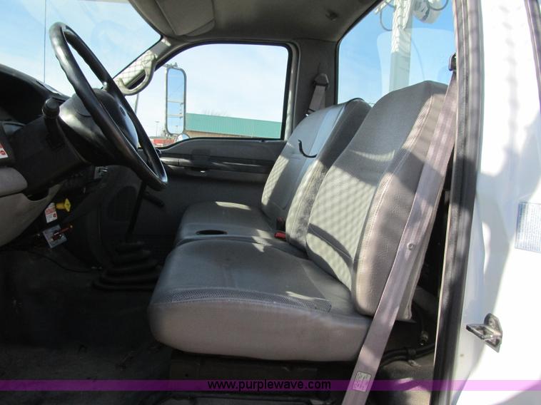 image for item F8898 2000 Ford F750 Material Handler 55' bucket truck