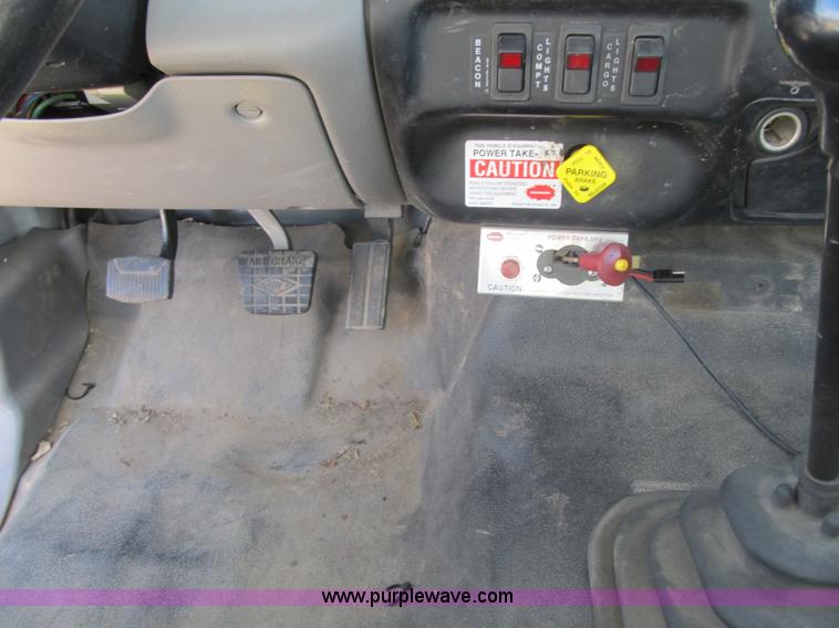 image for item F8898 2000 Ford F750 Material Handler 55' bucket truck