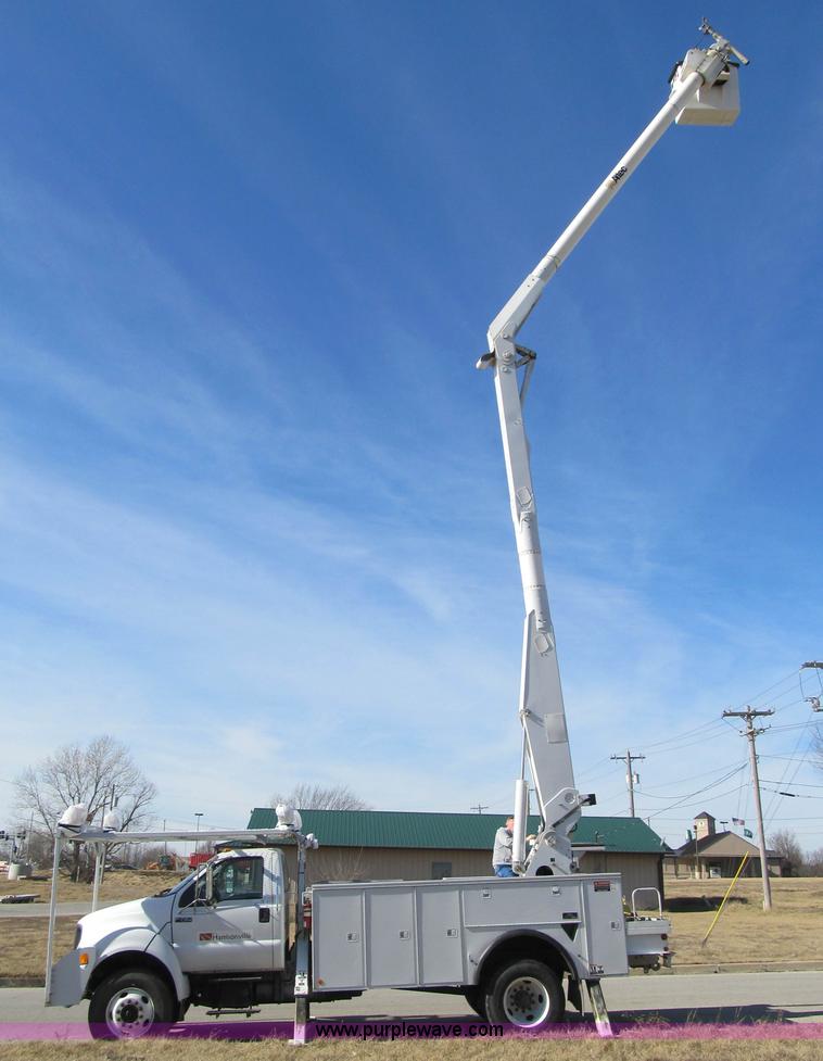 image for item F8898 2000 Ford F750 Material Handler 55' bucket truck