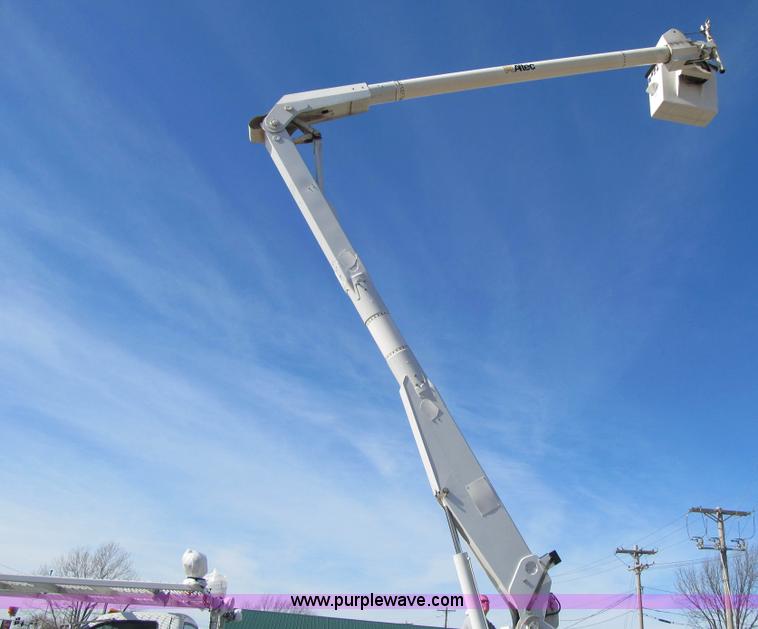 image for item F8898 2000 Ford F750 Material Handler 55' bucket truck