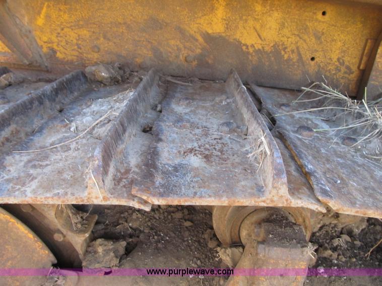 image for item F8899 1973 Caterpillar D6C dozer