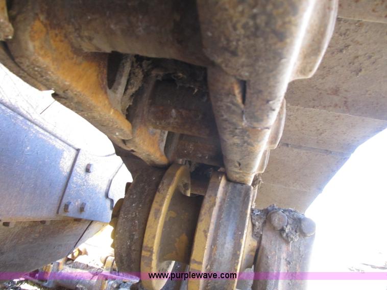 image for item F8899 1973 Caterpillar D6C dozer