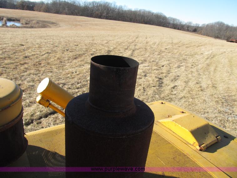 image for item F8899 1973 Caterpillar D6C dozer