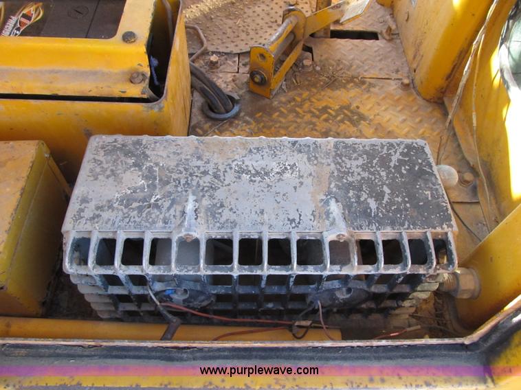 image for item F8899 1973 Caterpillar D6C dozer