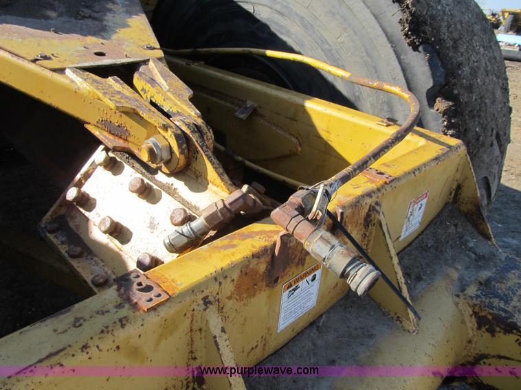 image for item F8955 2003 Ashland 1-180TS scraper