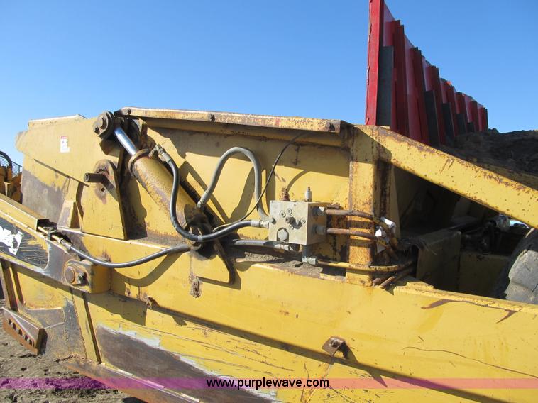 image for item F8955 2003 Ashland 1-180TS scraper