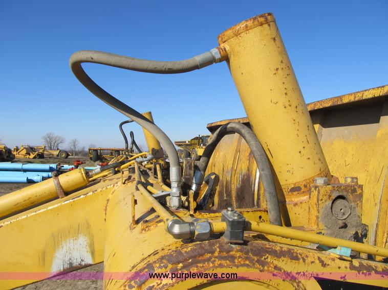 image for item F8955 2003 Ashland 1-180TS scraper