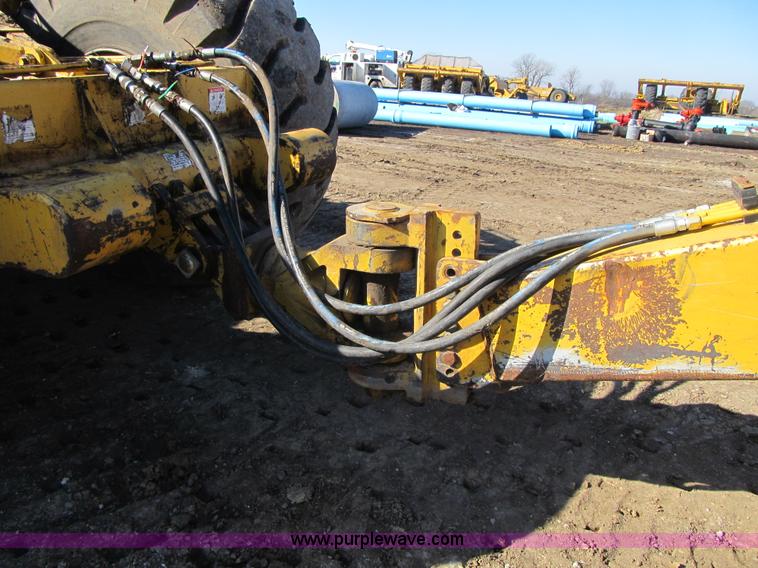 image for item F8955 2003 Ashland 1-180TS scraper