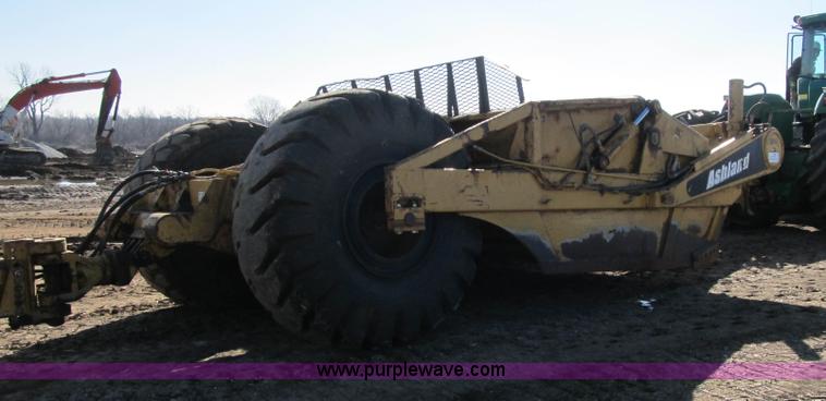 image for item F8956 2003 Ashland 1-180TS scraper