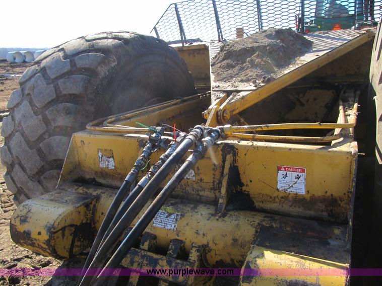 image for item F8956 2003 Ashland 1-180TS scraper