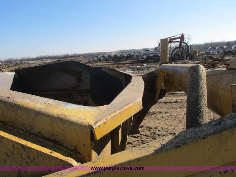 image for item F8956 2003 Ashland 1-180TS scraper