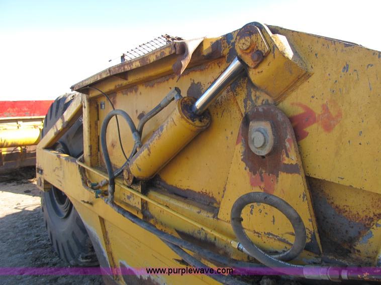 image for item F8956 2003 Ashland 1-180TS scraper