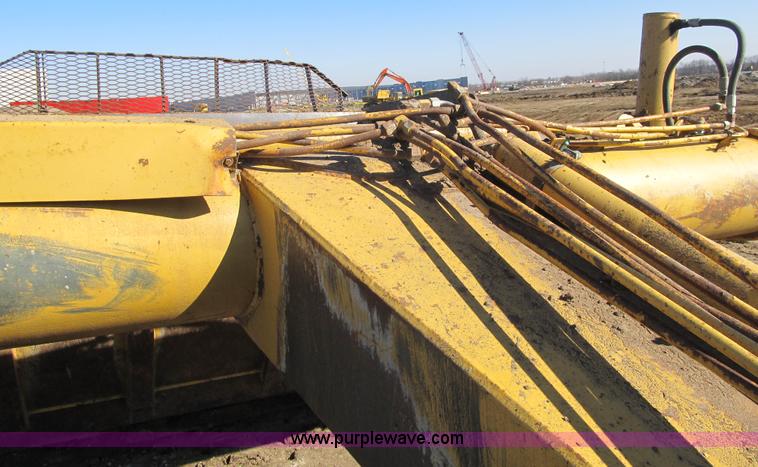 image for item F8956 2003 Ashland 1-180TS scraper