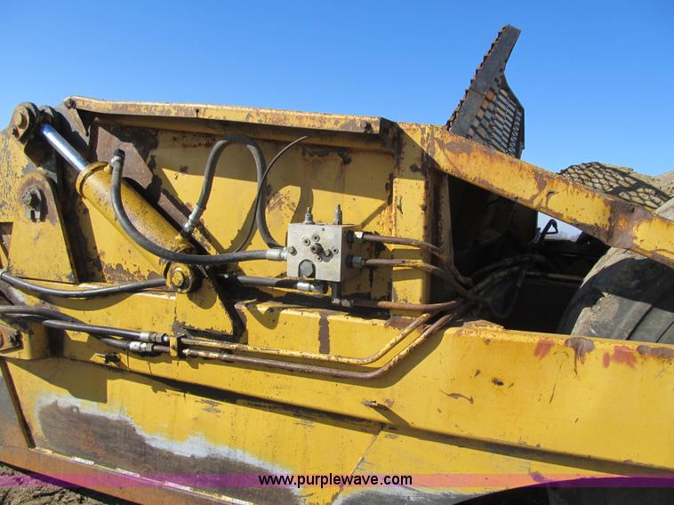 image for item F8956 2003 Ashland 1-180TS scraper