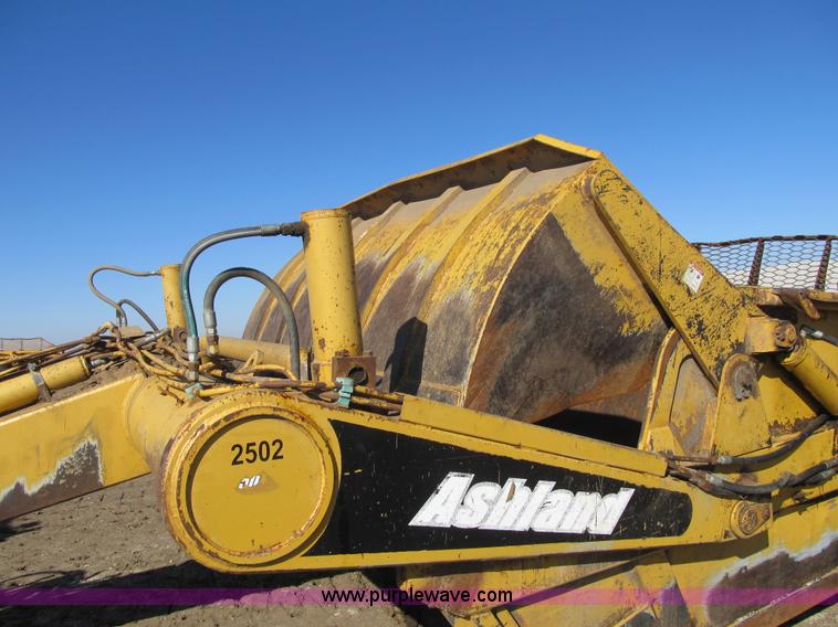 image for item F8956 2003 Ashland 1-180TS scraper