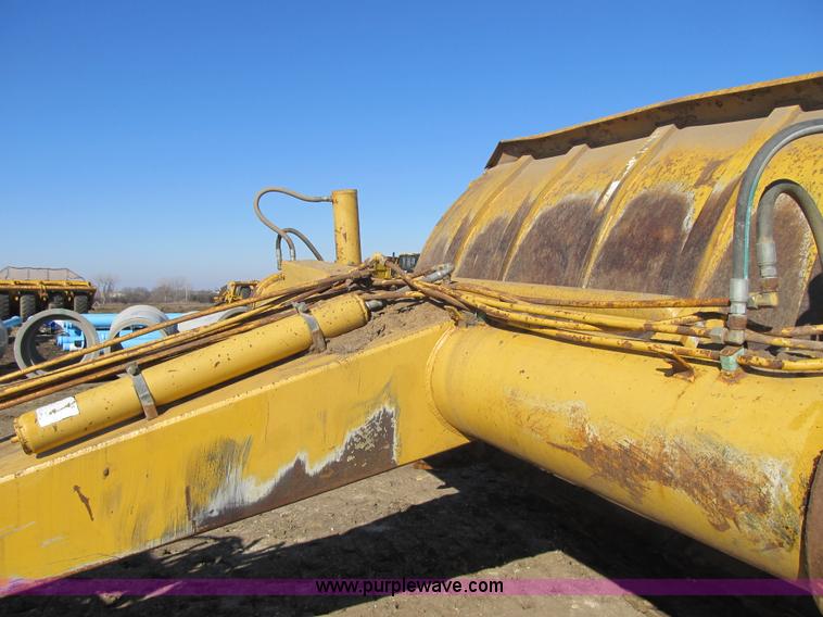 image for item F8956 2003 Ashland 1-180TS scraper