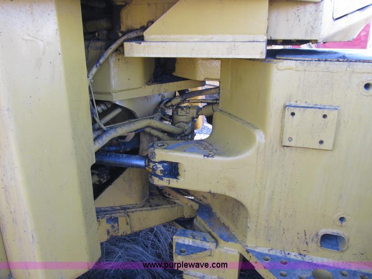 image for item F8958 1973 Caterpillar 825B compactor