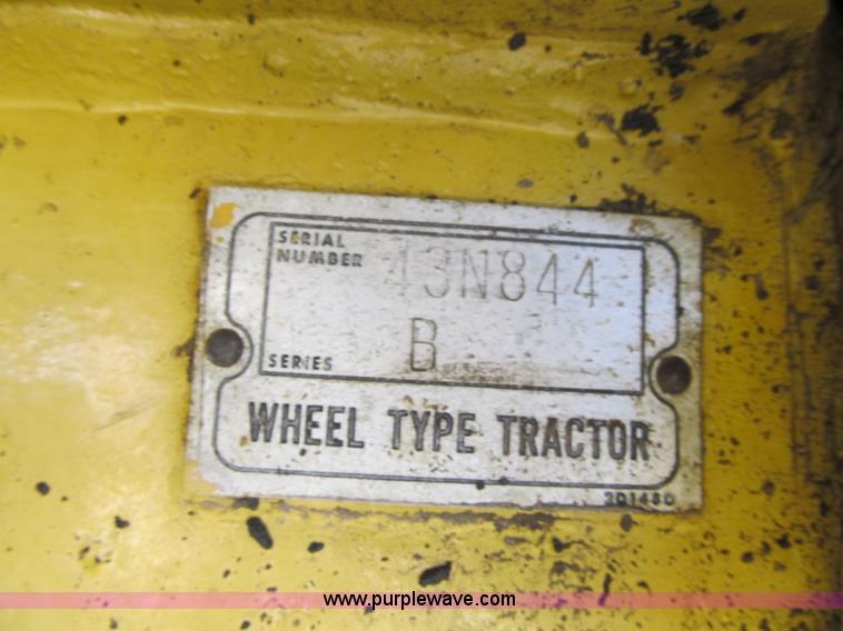 image for item F8958 1973 Caterpillar 825B compactor