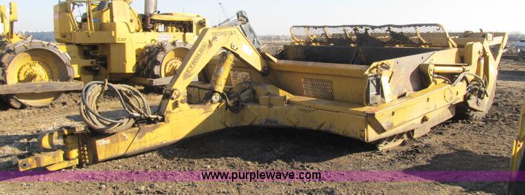 image for item F8959 Reynolds 18 CMX pan scraper