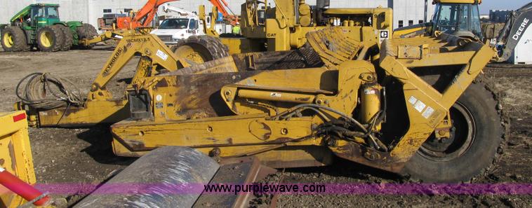 image for item F8959 Reynolds 18 CMX pan scraper