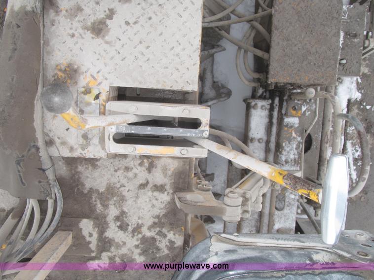 image for item G9795 1978 Blaw Knox PF115 paver