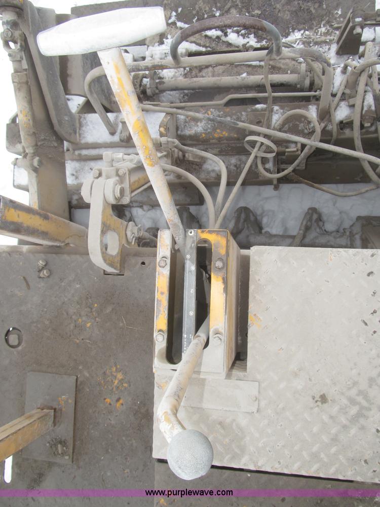 image for item G9795 1978 Blaw Knox PF115 paver