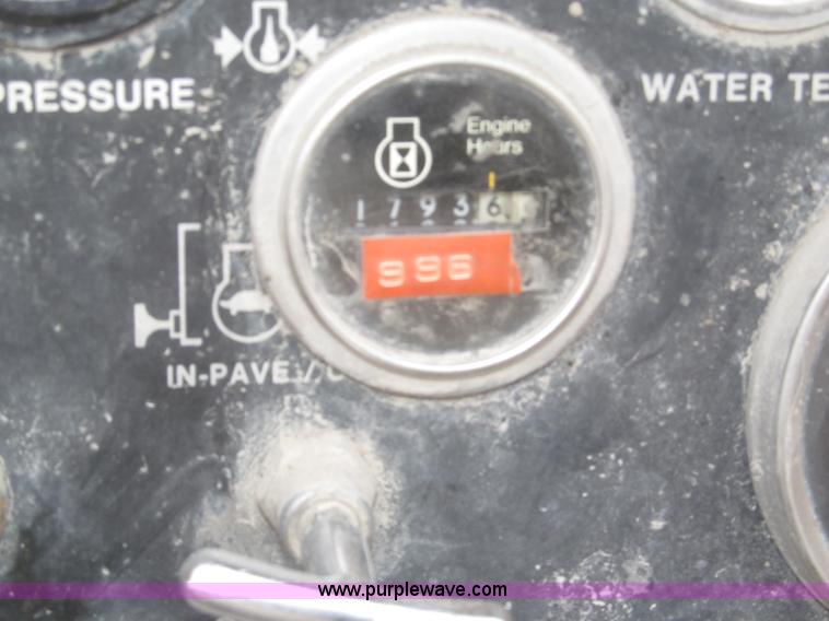 image for item G9795 1978 Blaw Knox PF115 paver